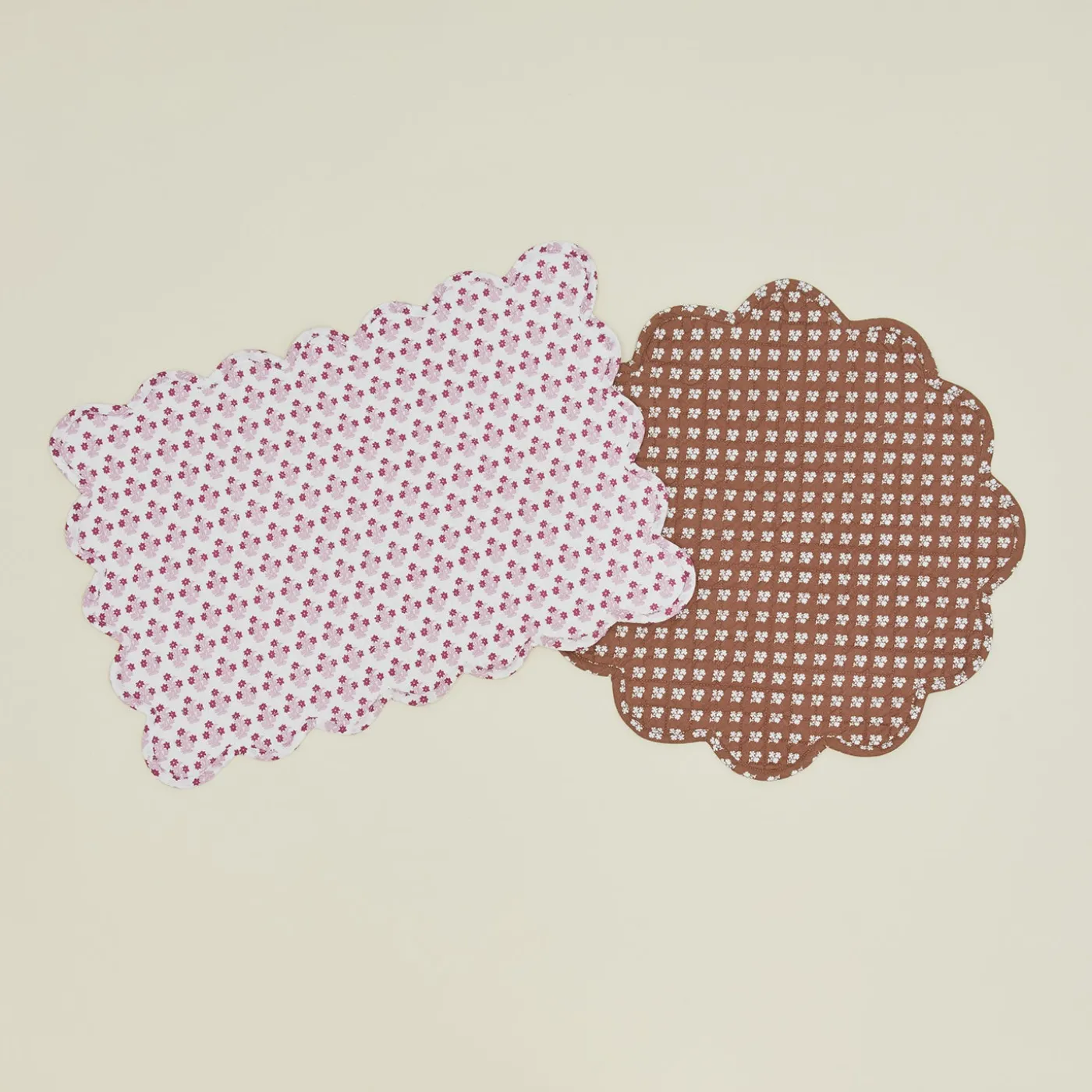 Abigail Scalloped Quilted Placemat