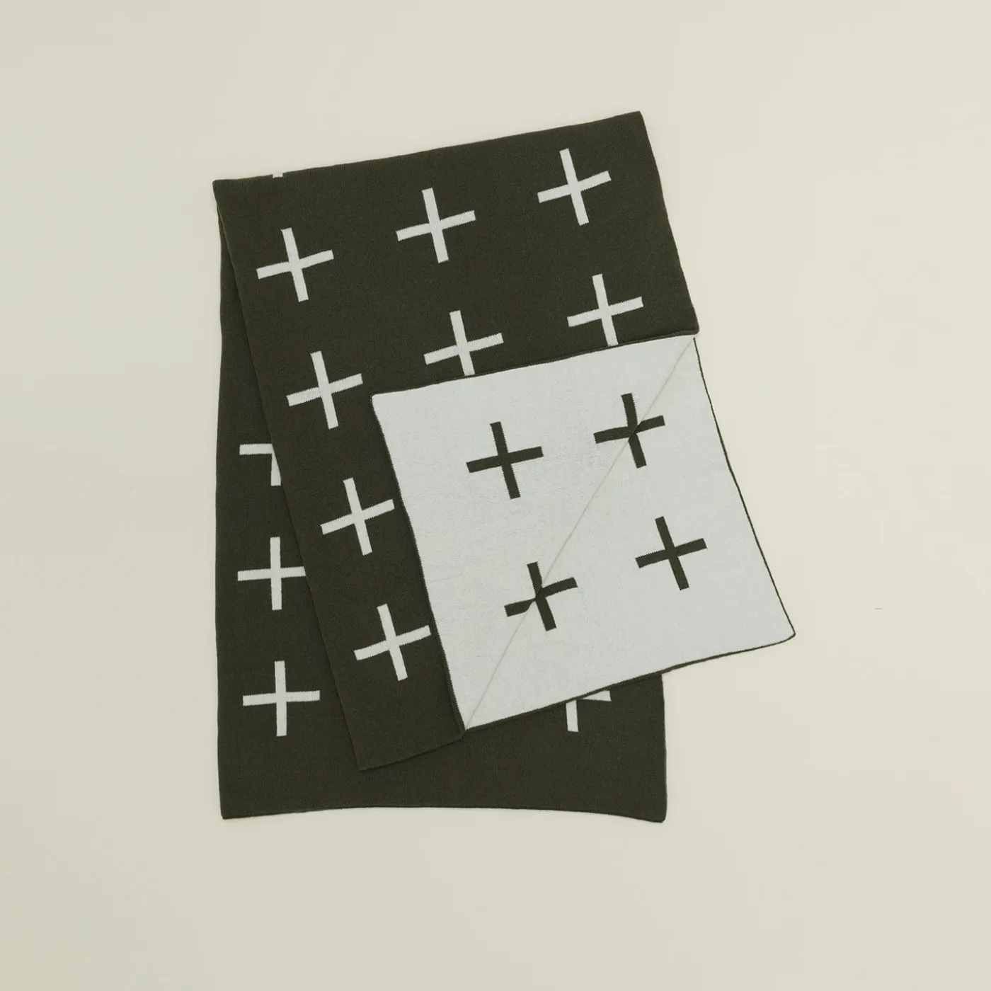 Cross Knit Throw