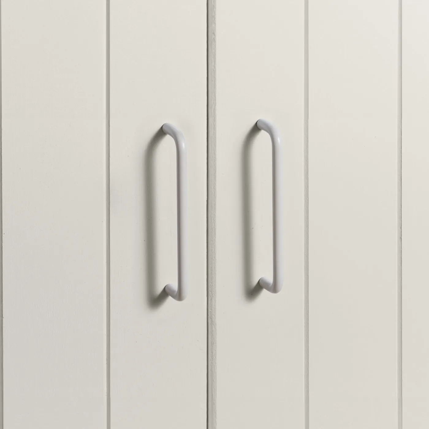 Essential Drawer Pull