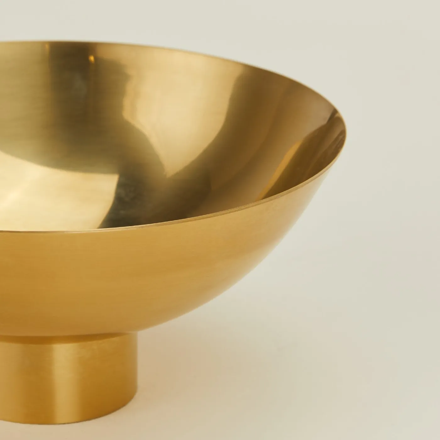 Essential Footed Bowl