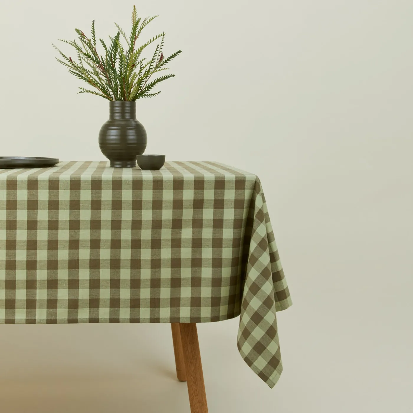 Essential Gingham Tablecloth