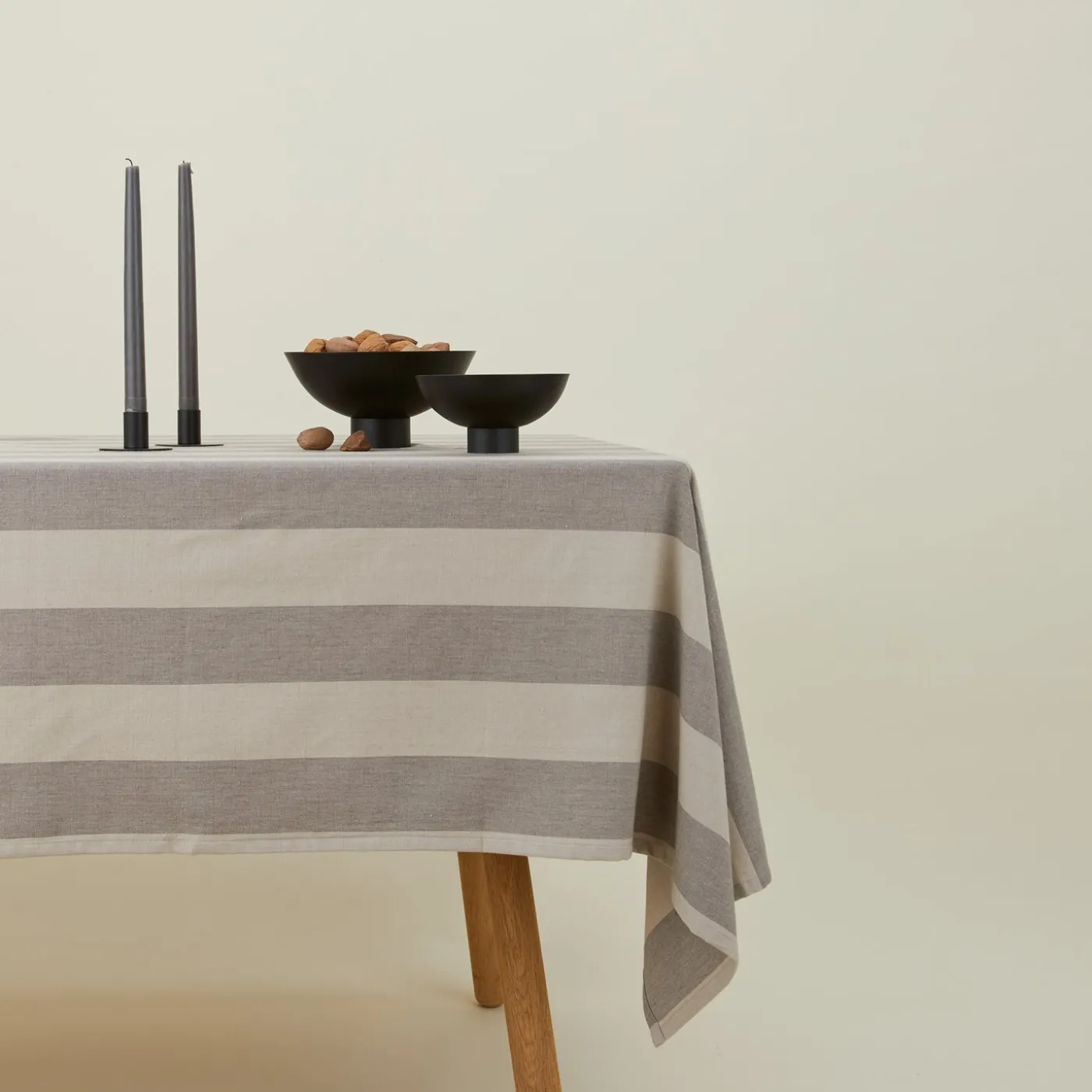 Essential Striped Tablecloth