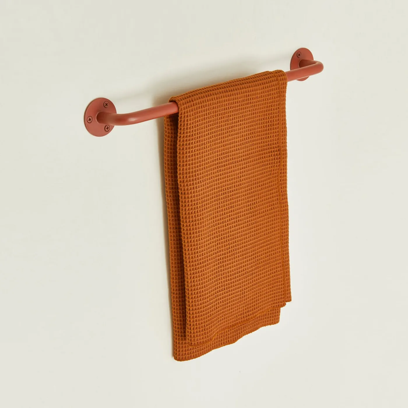 Essential Towel Bar