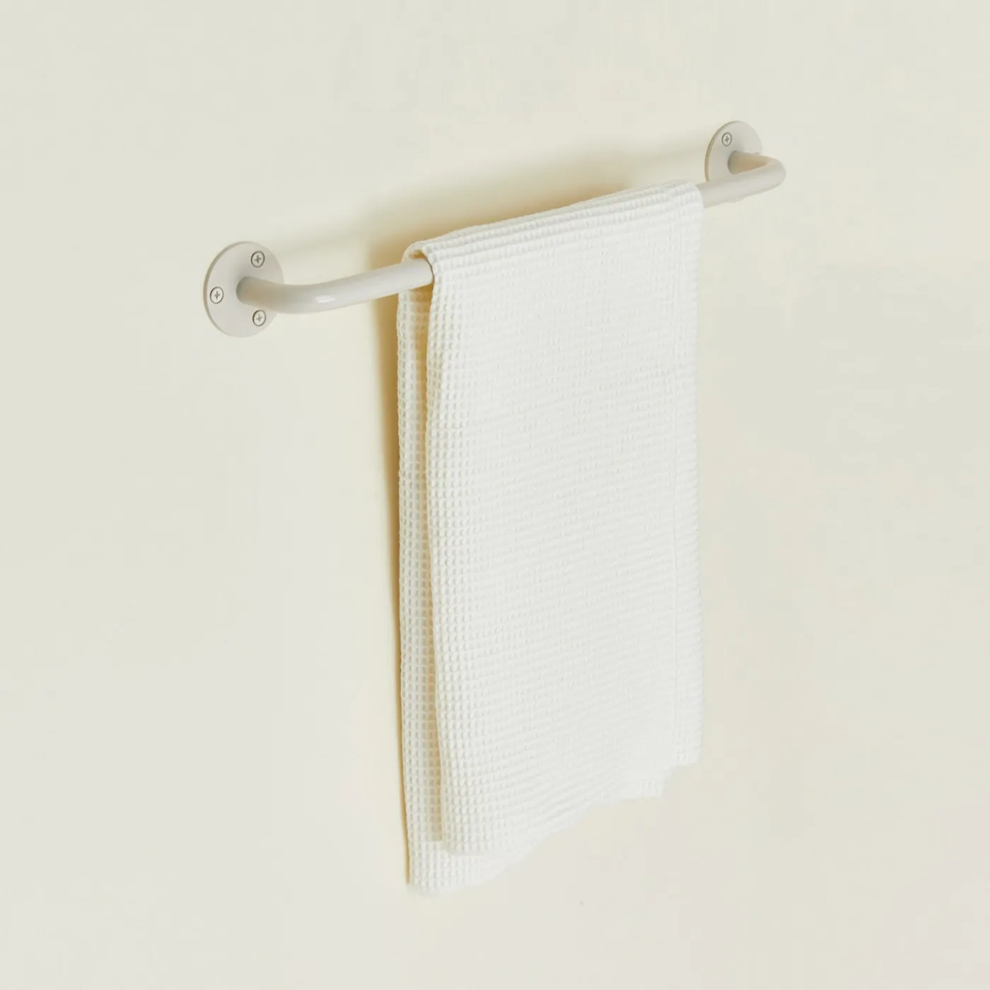 Essential Towel Bar