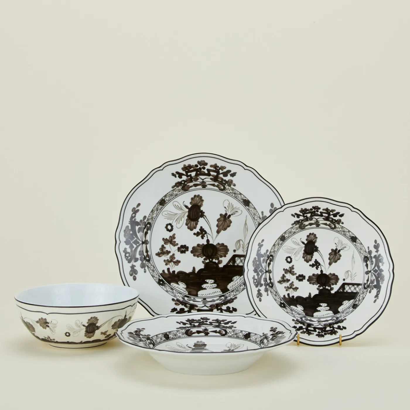 Oriente Italiano Bowl
