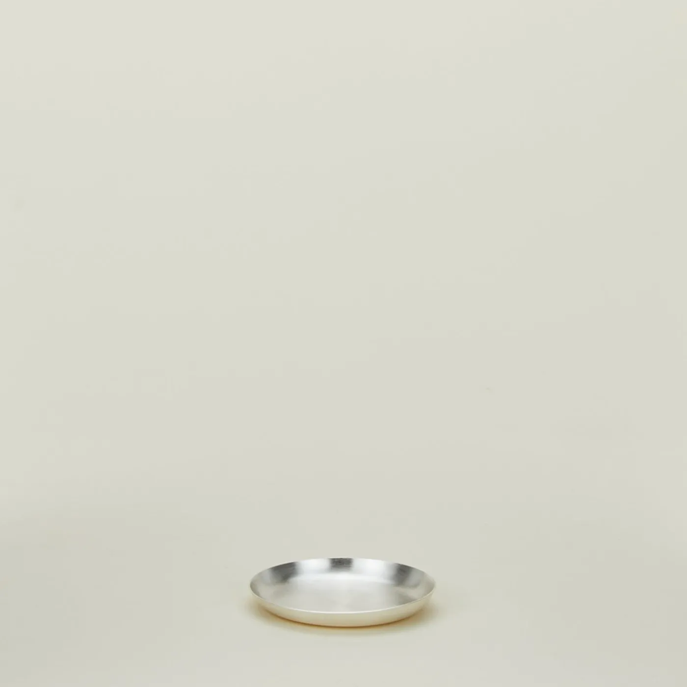 Round Silver Plate