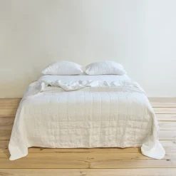 Simple Linen Quilt