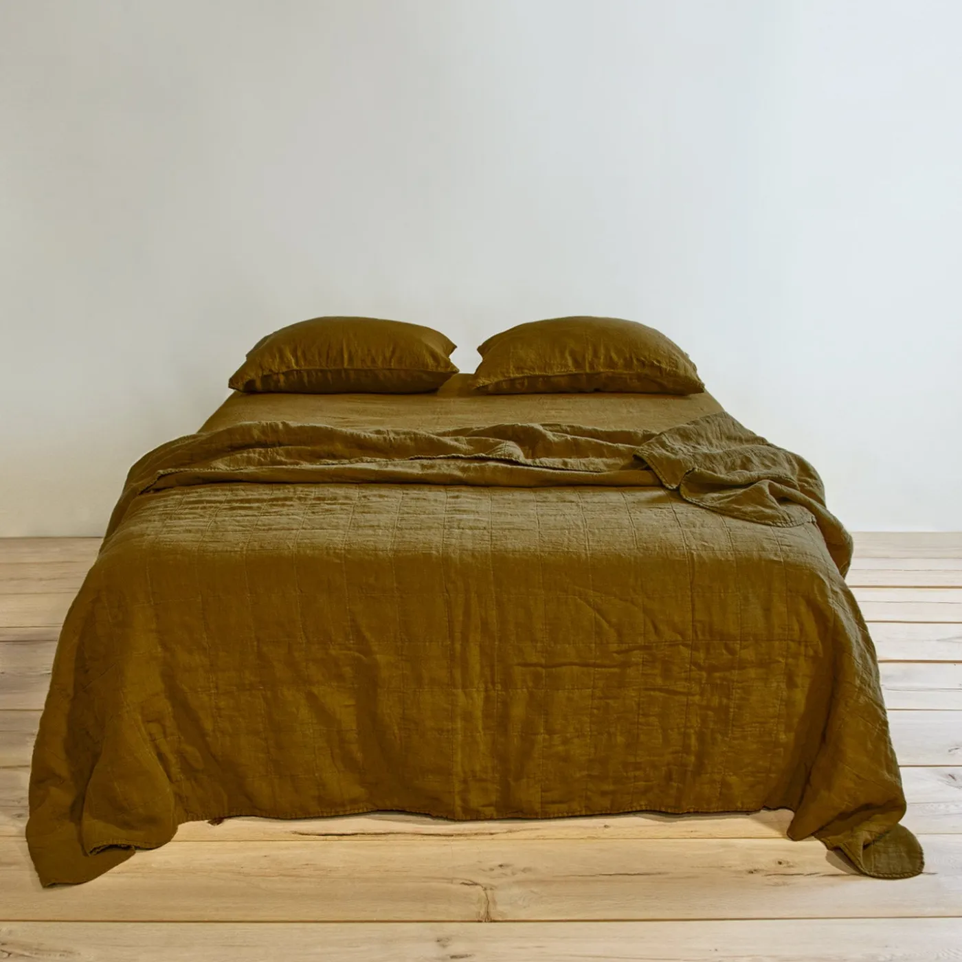 Simple Linen Quilt