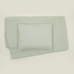 Simple Linen Quilt