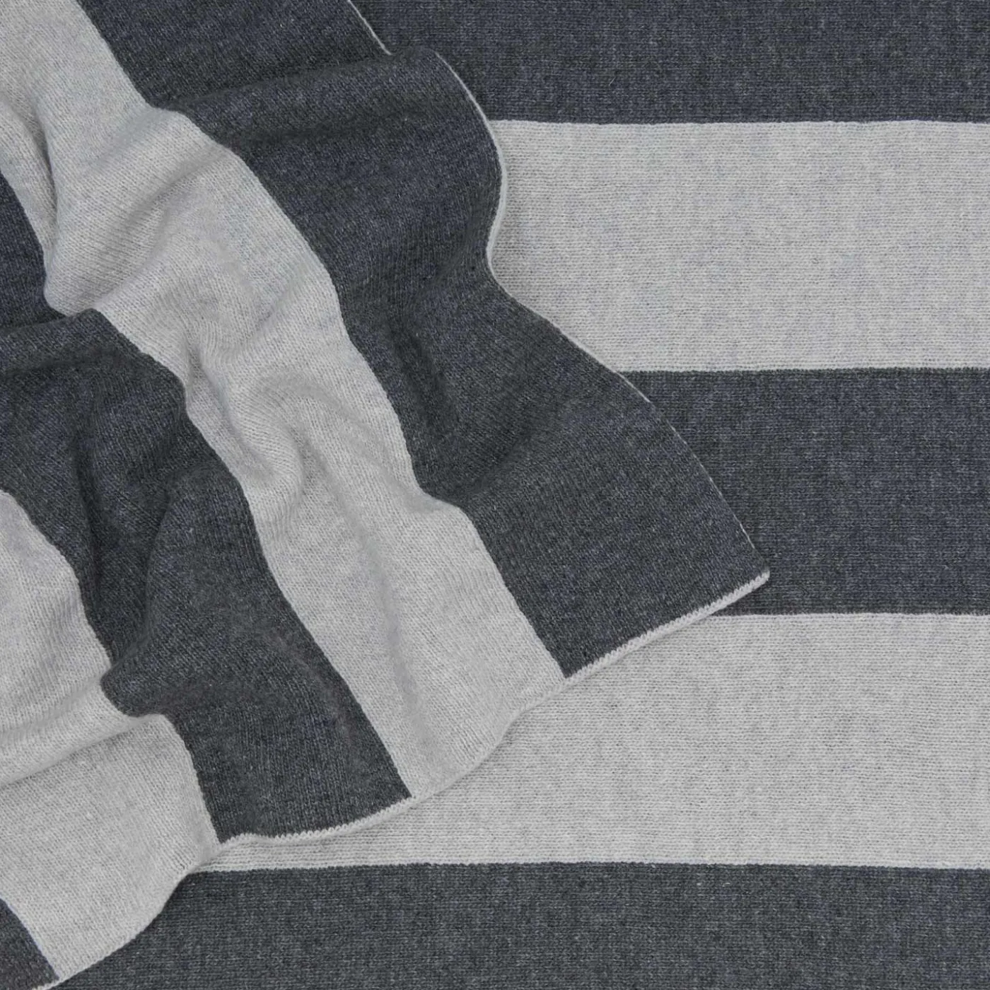 Simple Striped Throw